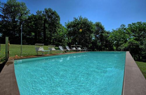 Vicchio Villa | Elegant Casale Giotto: Oceanfront Retreat with Pool