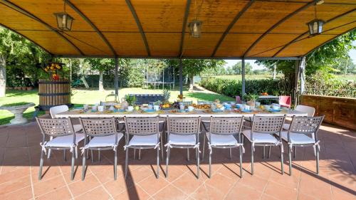 Ripabianca Villa | Experience CASALE IL TORCHIO 12&4: Top-Rated Family Getaway