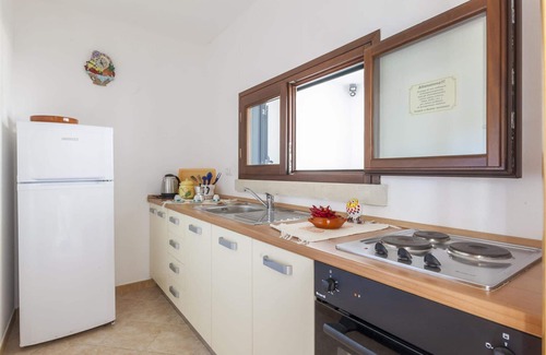 Spongano House | Delightful Casale La Meridiana - Family-Friendly Getaway