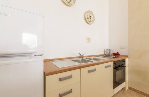 Spongano House | Cozy Casale La Meridiana - Family-Friendly with Breakfast