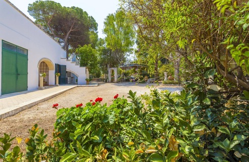 Spongano House | Cozy Casale La Meridiana - Family-Friendly with Breakfast