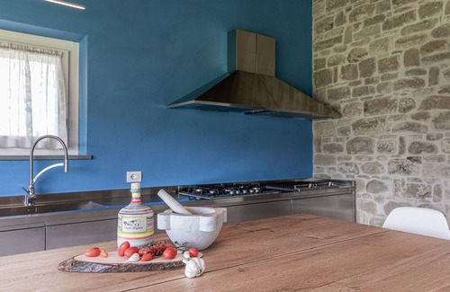 Colle San Valentino Villa | Relax Amid Olive Trees at Casale Mignola with Spa & Pool
