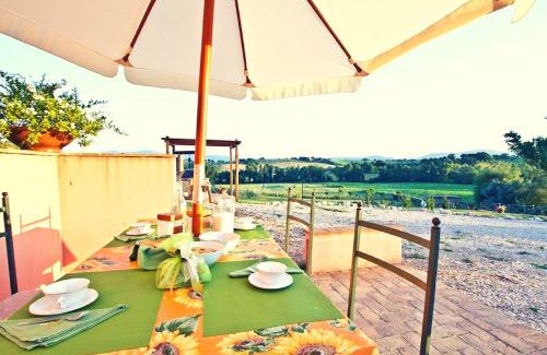 San Gemini Apartment | Guest Favorite Casale Molinelle with Pool & Pet-Friendly Options