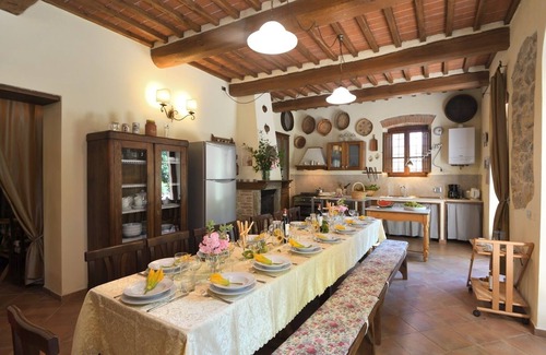 Pergine Valdarno Villa | Discover Casale Presciano in Picturesque Tuscany