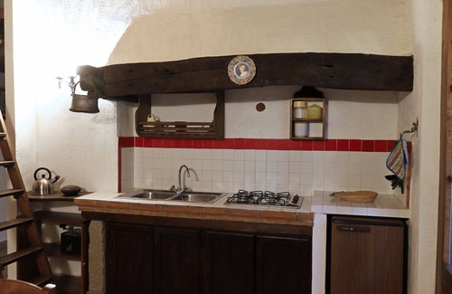 Panicale Villa | Casale Sole e Luna is set in a panoramic position in the beautiful green hills of Umbria, a few kilo