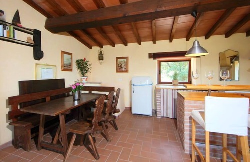 Parrano House | Inviting Casale Verciano: Pool, Spa & Family Amenities