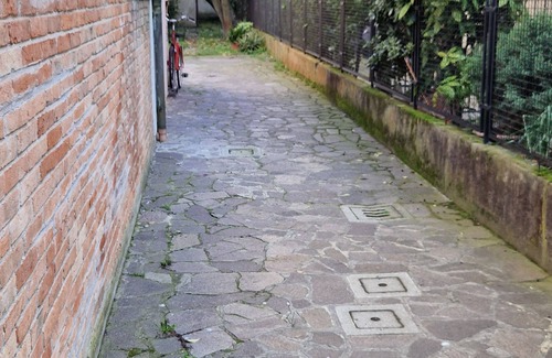 Santa Maria in Stelle Apartment | CasaLella: A Restored Family Workshop with Ocean View Amenities