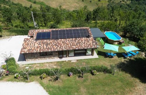 Monteluiano Bed & Breakfast | Exceptional Casalotto Francescano with Pool & Pet Friendly