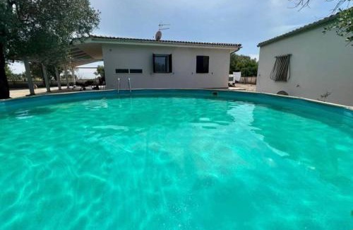 Villa Castelli House | Discover CasaMè - Villa Castelli: Pet-Friendly Oasis