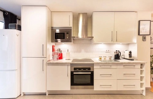 La Victoria Apartment | Discover CasaMalaga: Poolside Retreat in Central Malaga