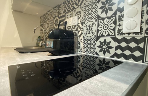 Saint-Jacques - Saint-Roch Apartment | Cozy Casamara 2-Bed Apartment with Netflix & Breakfast