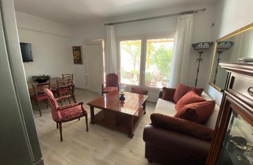 Pythagorion Apartment | Guest Rated 10/10 at Casamia Mesokampos – Pet Friendly Retreat