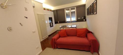 Navigli Apartment | Discover CasaMia: Ideal Getaway Near Navigli & Universities