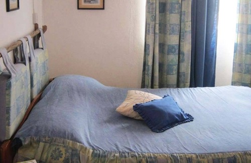 Pointe aux Canonniers Cottage | CASANOU Property on the seafront - Flora.