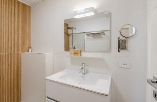 Citta Nuova-Barriera Nuova-San Vito-Citta Vecchia Apartment | Casanova Bluelife
