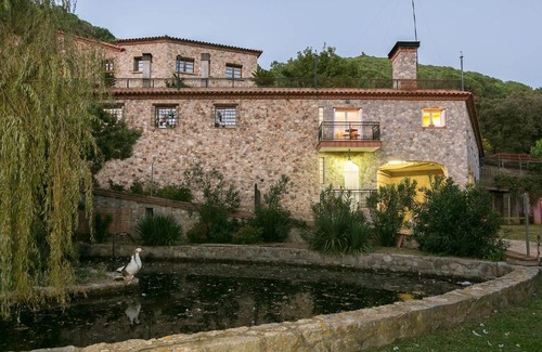 Arbucies Apartment | Pet-Friendly Retreat at Casanova Del Monjo with Pool & Hot Tub