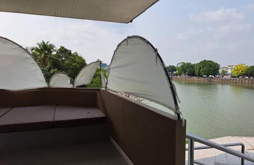 Nakhon Chai Si House | Discover Guest Houses in Ban Bang Kabao, Thailand