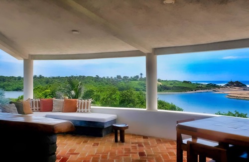 Santa Maria Colotepec Apartment | Unwind at CasaPiedra: 4-Star Ocean View Retreat