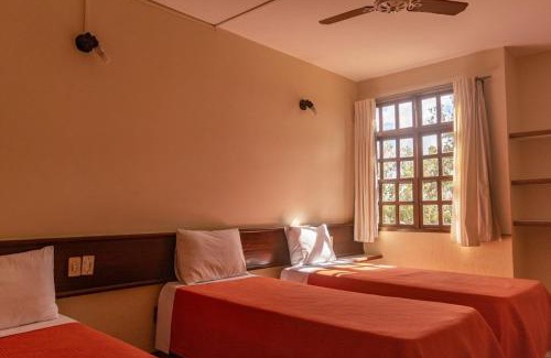 Mucuge Hotel | Discover Casarão Alpina: Pet-Friendly Retreat with Pool