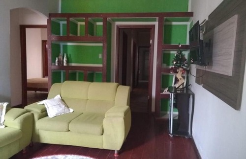 Sao Thome das Letras House | Discover Casarão: Pet-Friendly Retreat with Perfect Reviews