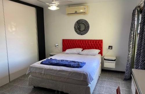 Balneario Remanso House | Beachside Retreat: Casarão do Bosque - 4-Star Oceanfront Haven