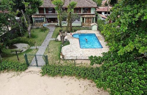 Pereque-Mirim House | Oceanfront Casarão Villa al Mare with Pool & Scenic Views