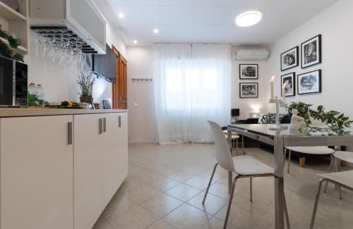 Riccione Apartment | Discover CasaRava Sul Parco: Oceanfront Paradise Awaits