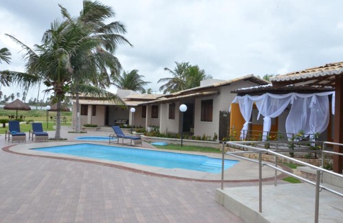 Maracajau House | Cozy Oceanfront Retreat at Casas Cores dos Corais