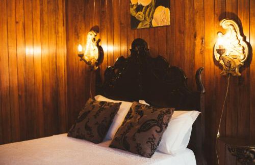 Cerva House | Discover Casas da Fraga: Oceanfront Getaway with Pool