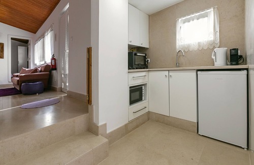 Porto de Mos Villa | Cozy Casas da Gralha - Alfazema with Spa & Family Amenities