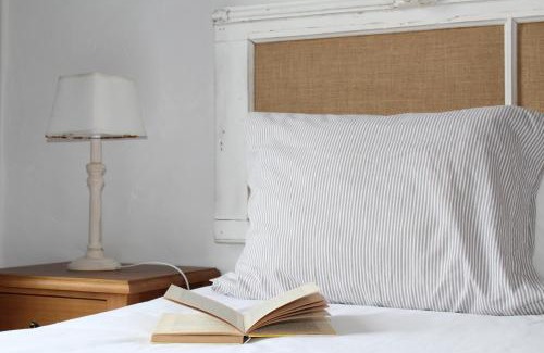 Santiago do Cacem House | Relaxing Stay at Casas de Miróbriga with Ocean Views