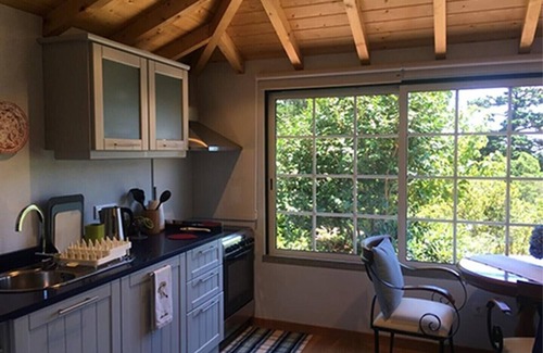 Camacha Cottage | Relax in Nature at Casas de Pedra - The Camellia Retreat