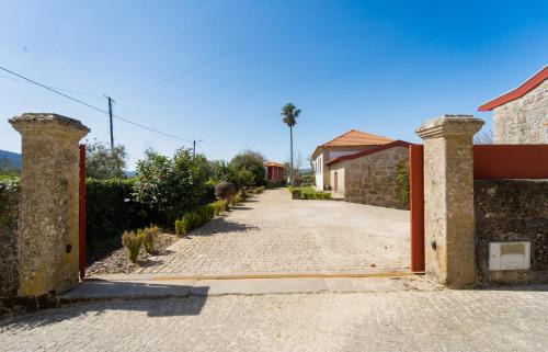 Atei House | Experience the Tranquility of Casas de Vila Pouca