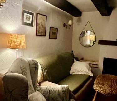 Espierba House | Pet-Friendly Retreat at Casas de Zapatierno - Rated 9.2/10
