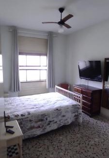 Centro House | Cozy Casas em Ubatuba: Pet-Friendly with Breakfast & More