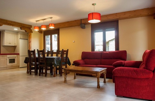 Puertolas House | Experience Ocean Views and Spa at Casas la Ribera