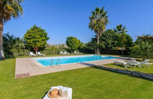 Cuevas Bajas Villa | Guest Rated 9.6 - Casas Las Canteras Cuevas Bajas Retreat