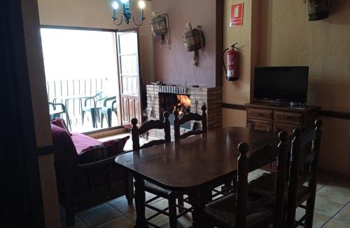 Alcala del Jucar House | Cozy Casas Rurales Hoz del Júcar - Pet and Child Friendly