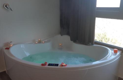 Casas del Cerro House | Inviting Morada 1: Family-Friendly with Hot Tub Amenities