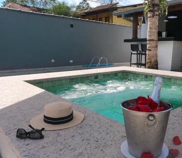 Ponte Branca House | Pet-Friendly Retreat at Casas Top: 4-Star with Pool & Hot Tub