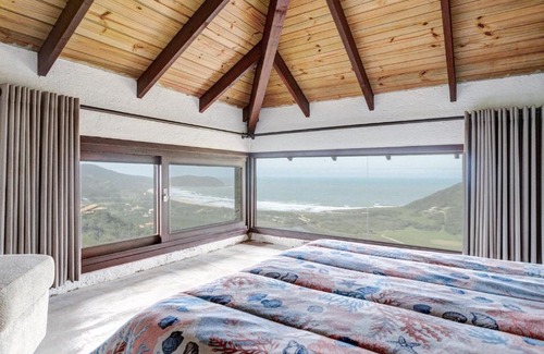 Garopaba House | Unforgettable Ocean View Stay at CASASDOSILVEIRASC