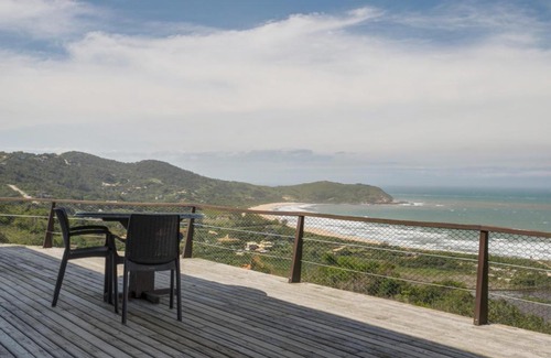 Garopaba House | Unforgettable Ocean View Stay at CASASDOSILVEIRASC