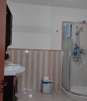 Oria Apartment | Kid-Friendly Retreat at Casasimona - Guest Rated 9.4/10