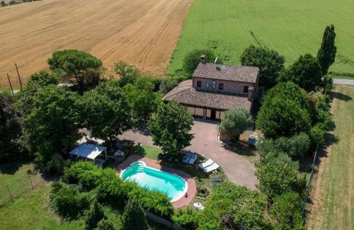 Coriano Bed & Breakfast | Pet-Friendly Retreat at Casato Olmeda - Rated 9.5/10!