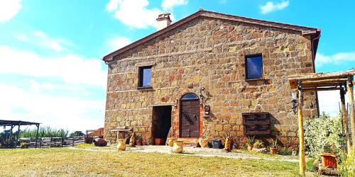 Acquapendente House | Discover Casavacanze Pergolino: Poolside Oceanfront Retreat