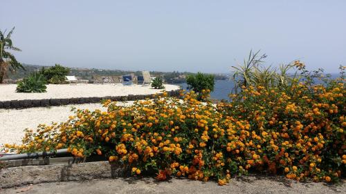 Santa Tecla Apartment | Family-Friendly Retreat at Casavacanze Residence Maia Volcani