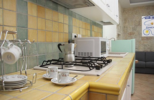 Montecalvario House | Family-Friendly Getaway at Casavacanzemariospaccanapoli