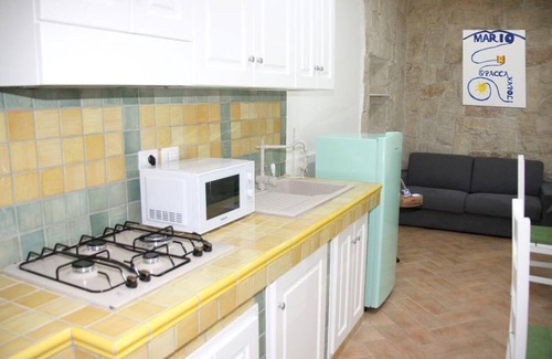 Montecalvario House | Family-Friendly Getaway at Casavacanzemariospaccanapoli