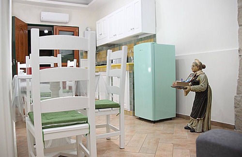 Montecalvario House | Family-Friendly Getaway at Casavacanzemariospaccanapoli