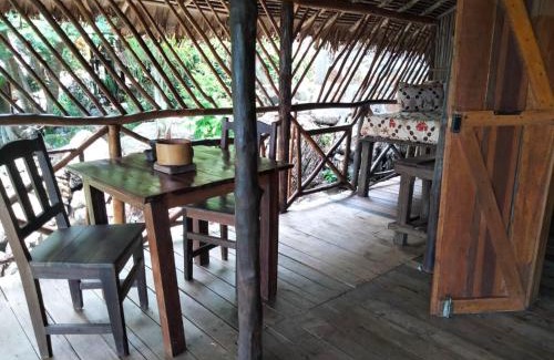 Nosy Komba Cabin | Cascade Coralie chez Dany